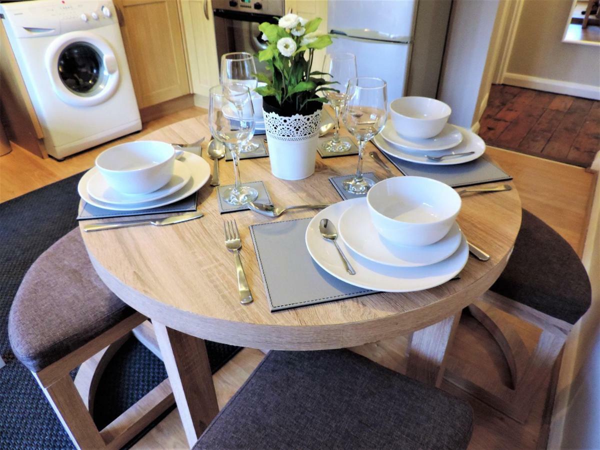 1 Bed Bagshot Pennyhill Accommodation 외부 사진